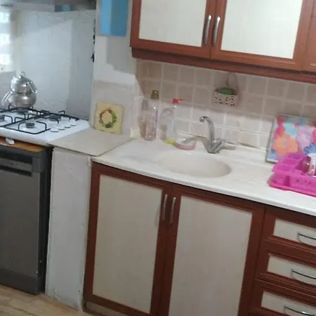 Huzurlu Oezel Szálloda *