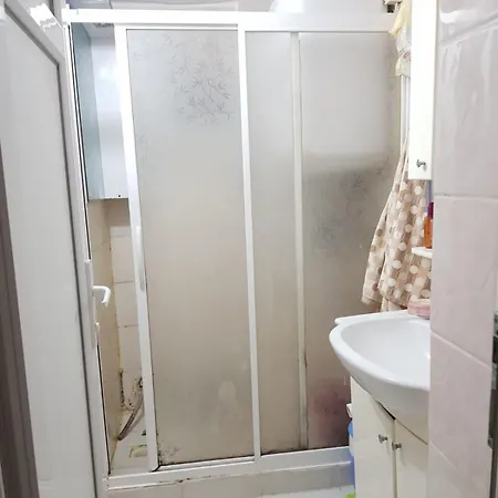 Huzurlu Oezel Izmir